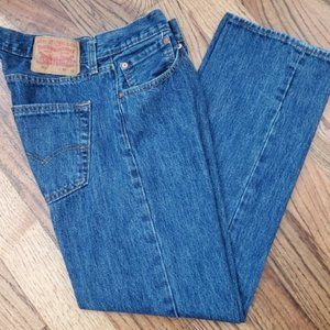 Levis 501 Button Fly Size 32" x 30" Medium Wash